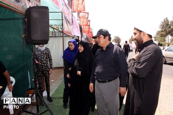 بازدید مشاور استاندار البرز از بخش‌های خدمت‌رسانی به زائران رهبر شهید