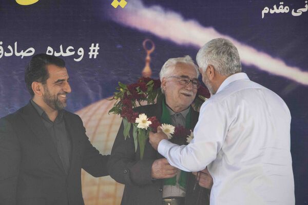 تجمع مردم یزد در پی عملیات «وعده صادق»