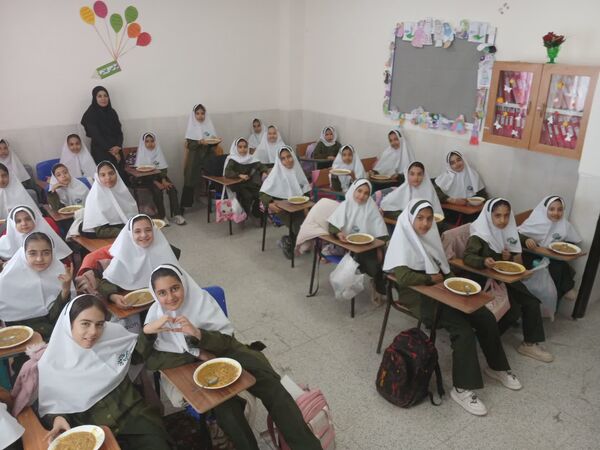 عزاداری به مناسبت شهادت حضرت زهرا (س) در دبستان حضرت زینب(س) مروست 
