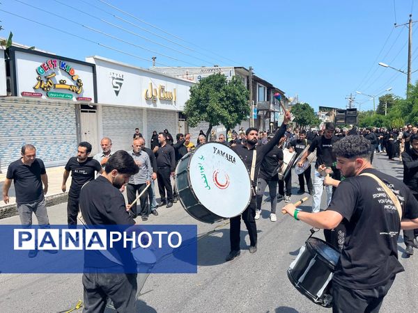 عاشورای حسینی در نور