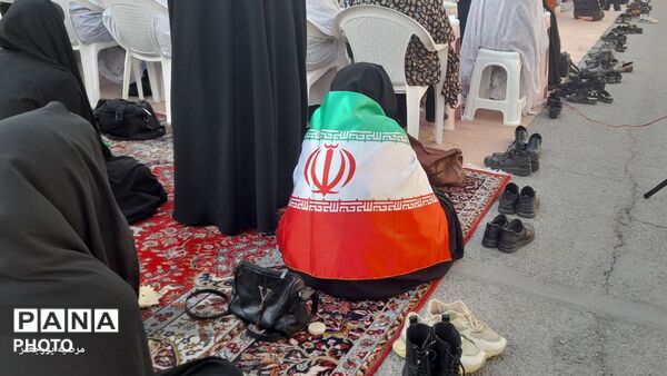  اقامه نماز باشکوه عید فطر در مسجد قائم‌المهدی جاهدشهر