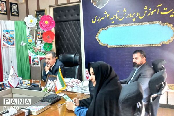 تقدیر از نوآموزان پرتلاش در پویش «مشت کوچک، بدرقه بزرگ» ناحیه دو شهرری 