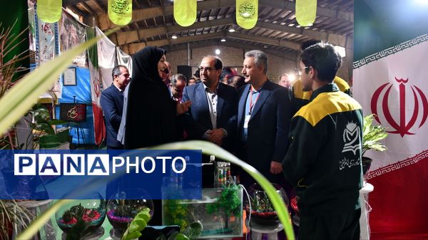  جشن "ایران مون" در مدرسه شهید اتحادی مه ولات