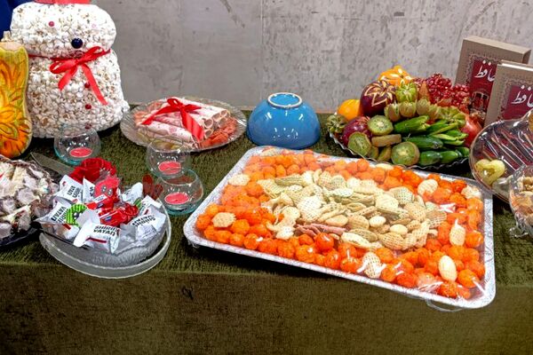 مراسم جشن یلدا در دبیرستان حضرت رقیه(س) ورامین