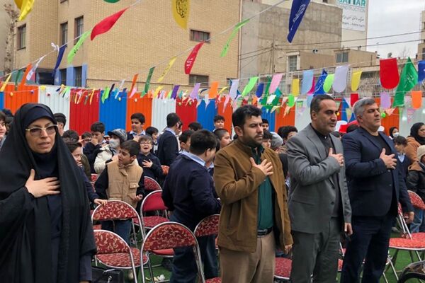 حضور پر شور دانش آموزان ناحیه دو شهرری در جشن نیمه شعبان و ایرانمون