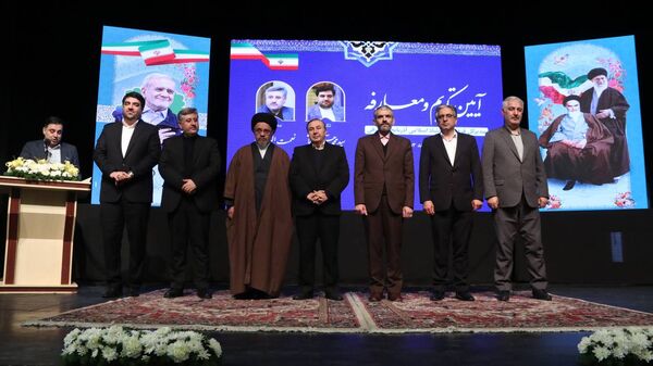 مراسم تکریم و معارفه مدیرکل فرهنگ و ارشاد اسلامی آذربایجان شرقی