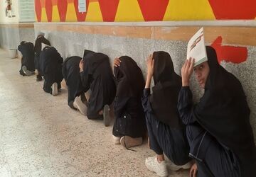 مانور دانش آموزی پدافند غیرعامل در شهرستان میناب برگزار شد
