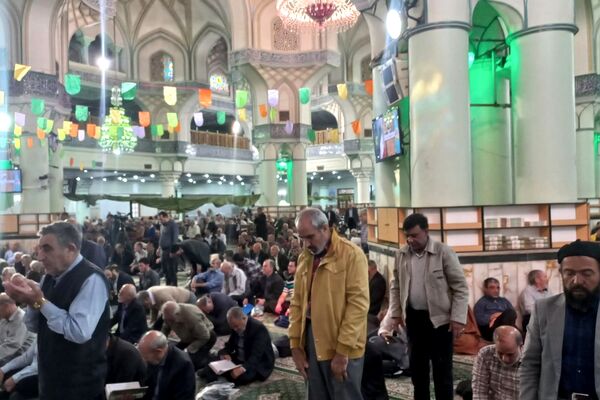 برپایی نماز جمعه در مصلی حرم حضرت عبدالعظیم حسنی(ع) 