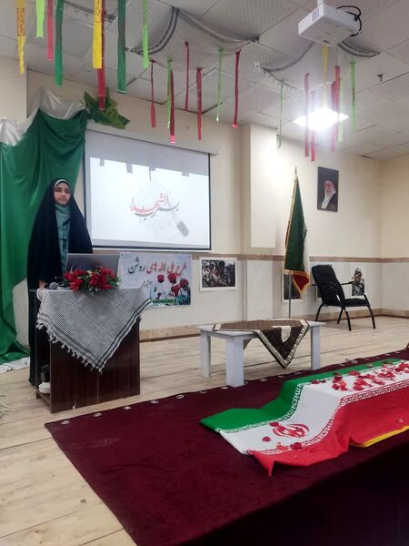 برگزاری طرح ملی لاله‌های روشن در دبستان دخترانه امام خمینی 2 