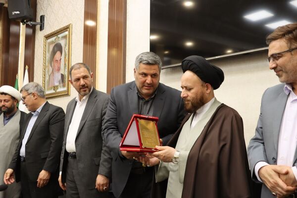 آوای خدمت در همایش تدبیر 