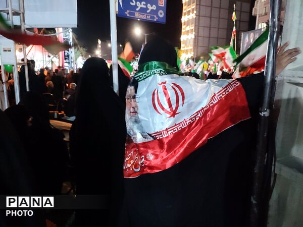 خیابان ها خالی نمی شوند