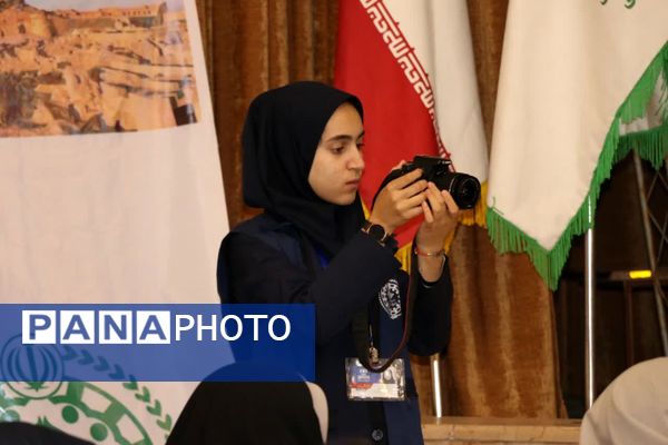 دوره آموزش خبر نویسی دختران ناحیه ۲ کرمان