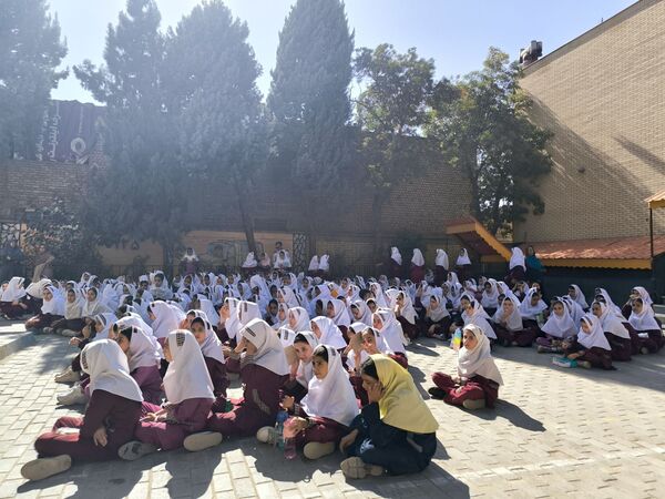 بزرگداشت روز آتش نشانی در دبستان شطیطه۲