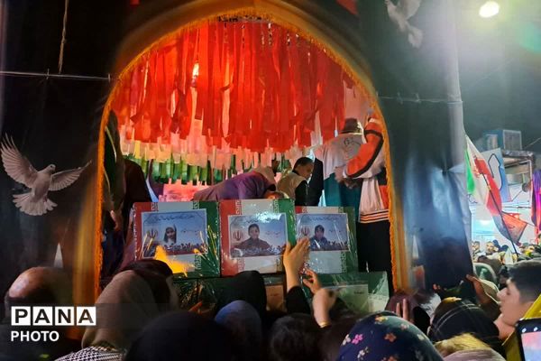 تجلیل و گرامی‌داشت ۱۱ شهید نامدار در ملارد