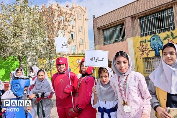 آغاز المپیاد ورزشی مدرسه هاشمی رفسنجانی ۲ ورامین با حضور پرشور دانش‌آموزان