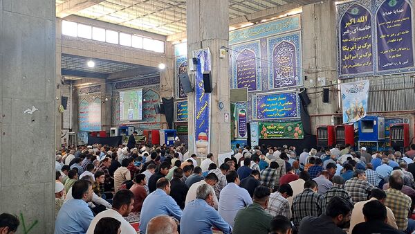 نماز جمعه در آخرین جمعه ماه محرم 