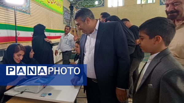 حضور مردم  یاسوج پای صندوق‌های رأی