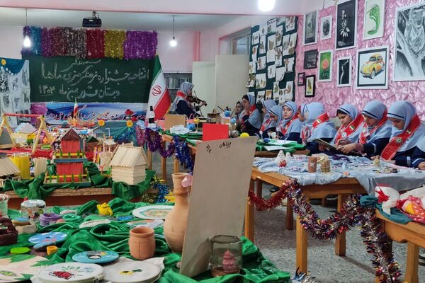 افتتاحیه جشنواره فرهنگی هنری ماها در دبستان قدر بهارستان۲