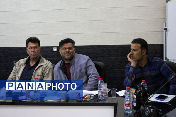 نشست تخصصی کارشناسان سواد آموزی استان بوشهر