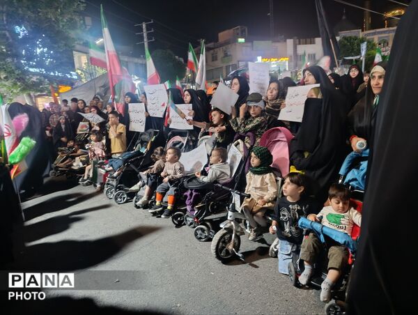 هشتاد و چهارمین اجتماع مردمی با رژه کالسکه‌سواران فردیسی