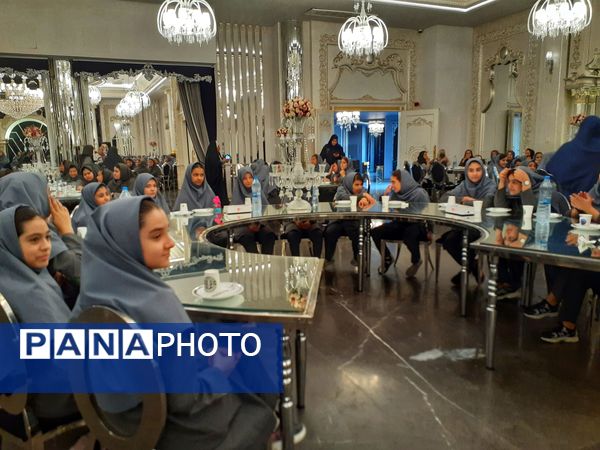 به صدا درآمدن زنگ مهر در مدرسه شایستگان منطقه ۱۶