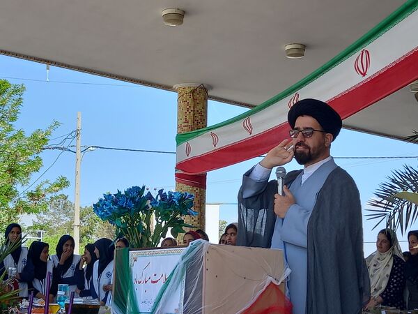نواخته شدن زنگ سلامت در دبیرستان بهار آزادی 