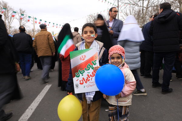 راهپیمایی ۲۲ بهمن در کرج 