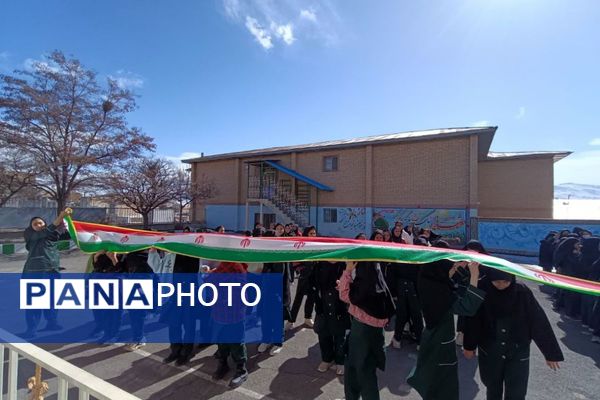 دهه فجر، جشن بصیرت و مقاومت؛ در دبیرستان حضرت معصومه (س) فیروزکوه