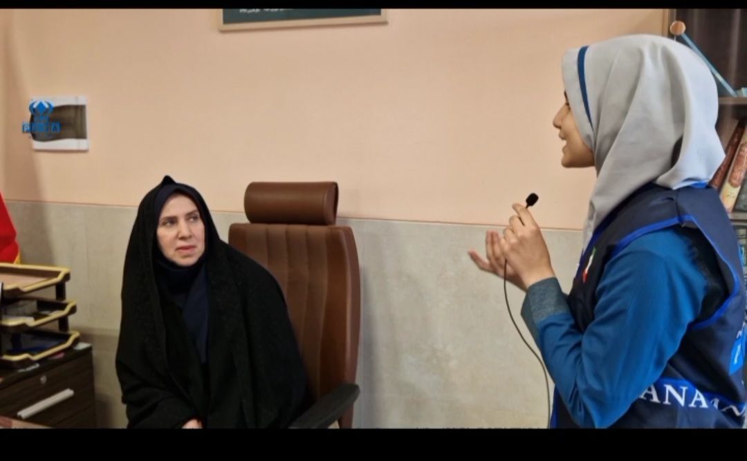 جشن نیکوکاری و بازارچه خیریه در دبستان بانو فضیله اصفهان
