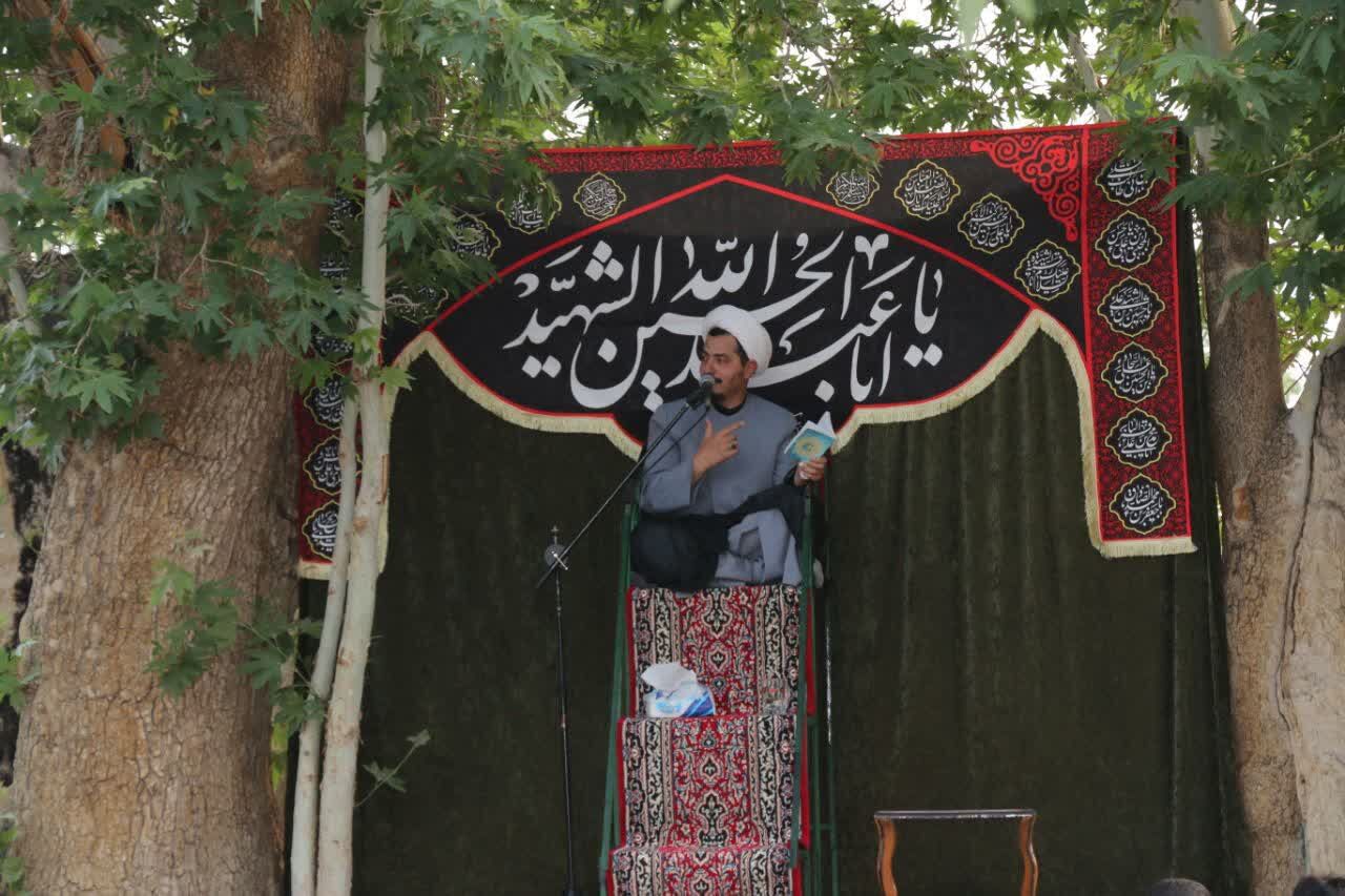 مراسم روز عرفه در گلباف 