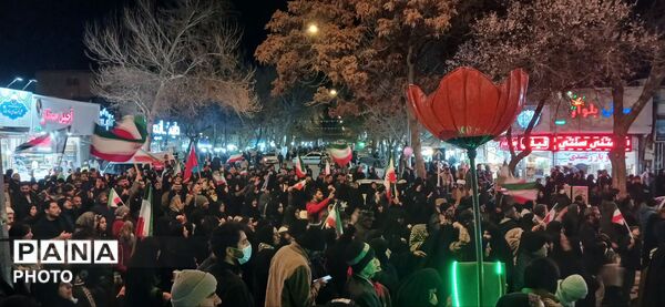 تجمع و راهپیمایی مردم بجنورد برای بیعت با رهبر جدید