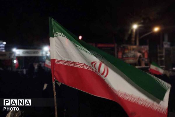 همزمان با شهادت امام حسن عسکری(ع)؛ مردم در چهلم رهبر شهید انقلاب به میدان آمدند
