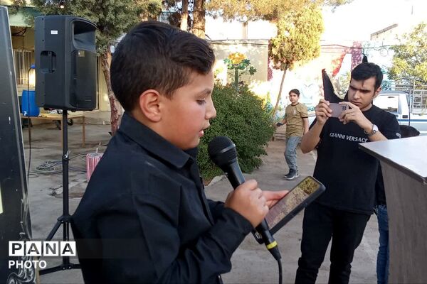 جلوه دلدادگی نوجوانان آباده در سوگواره «احلی من العسل»