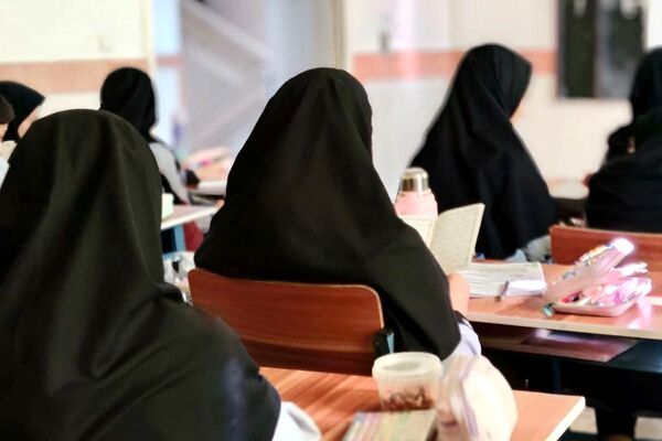  آیین عزاداری حضرت فاطمه زهرا(س) در مدرسه فرزانگان1 اسلامشهر 