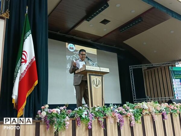 همایش استان مشاوران مدارس استان البرز در هفته سلامت روان 