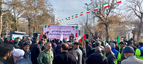 اجتماع نه دی در قزوین