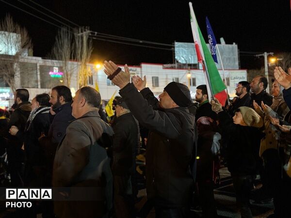 میدان شهید سلیمانی، کانون تجدید پیمان؛ ملت یکپارچه در حمایت از رهبر معظم انقلاب