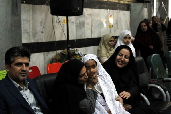 جشن تکلیف دانش‌آموزن دختر در گچساران