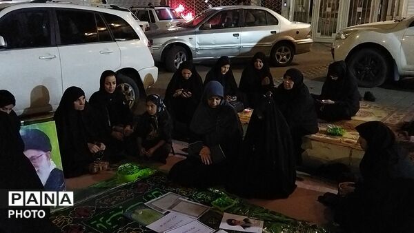 سفره حضرت رقیه در دل مراسم شب دوم محرم در بلوار فضل نیشابور 