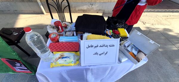 گرامیداشت هفته پدافند غیرعامل در مدرسه زنده جانی شهرستان کاشمر 