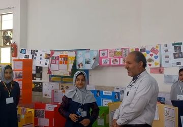 افتتاحیه باشکوه نمایشگاه جابربن‌حیان در دبستان دخترانه شهید احمدی 
 
