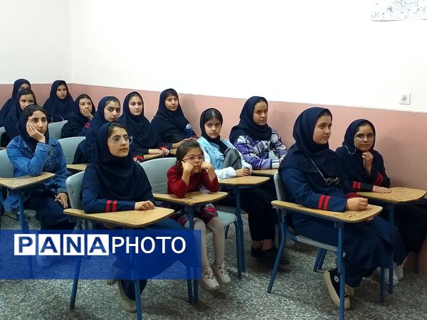 برگزاری جلسه انجمن‌ دانش‌آموزی در پژوهش‌سرای بوعلی سینا شهرستان ملارد