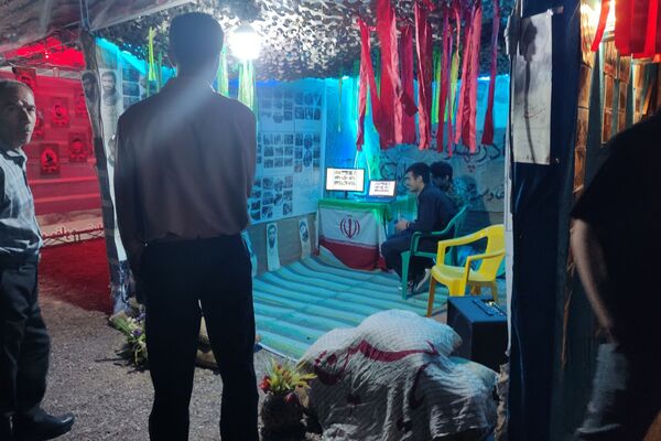 نمایشگاهی برا آشنایی با شهیدان