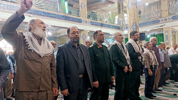 راهپیمایی مردم ولایتمدار شهرستان ورامین در محکومیت رژیم صهیونسیتی 