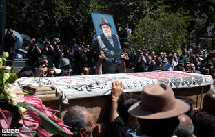 تشییع پیکر زنده‌یاد «اکبر عبدی»