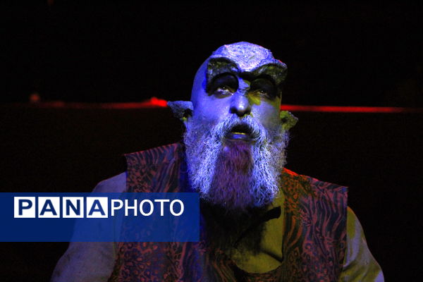 اجرای نمایش عاشقانه‌ حماسی شام آخر در یزد