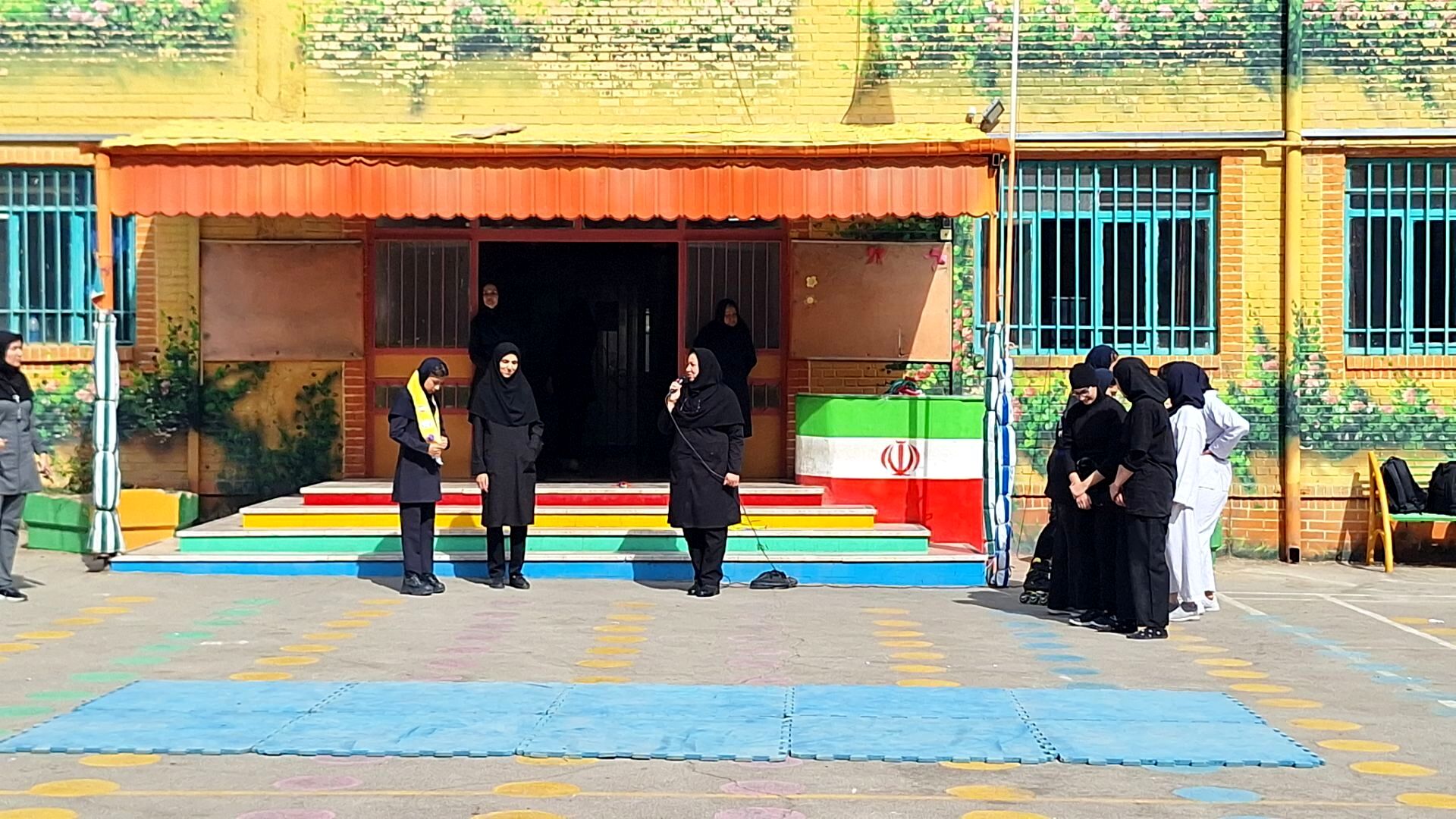 المپیاد ورزشی درون مدرسه ای در دبیرستان شهید قویدل