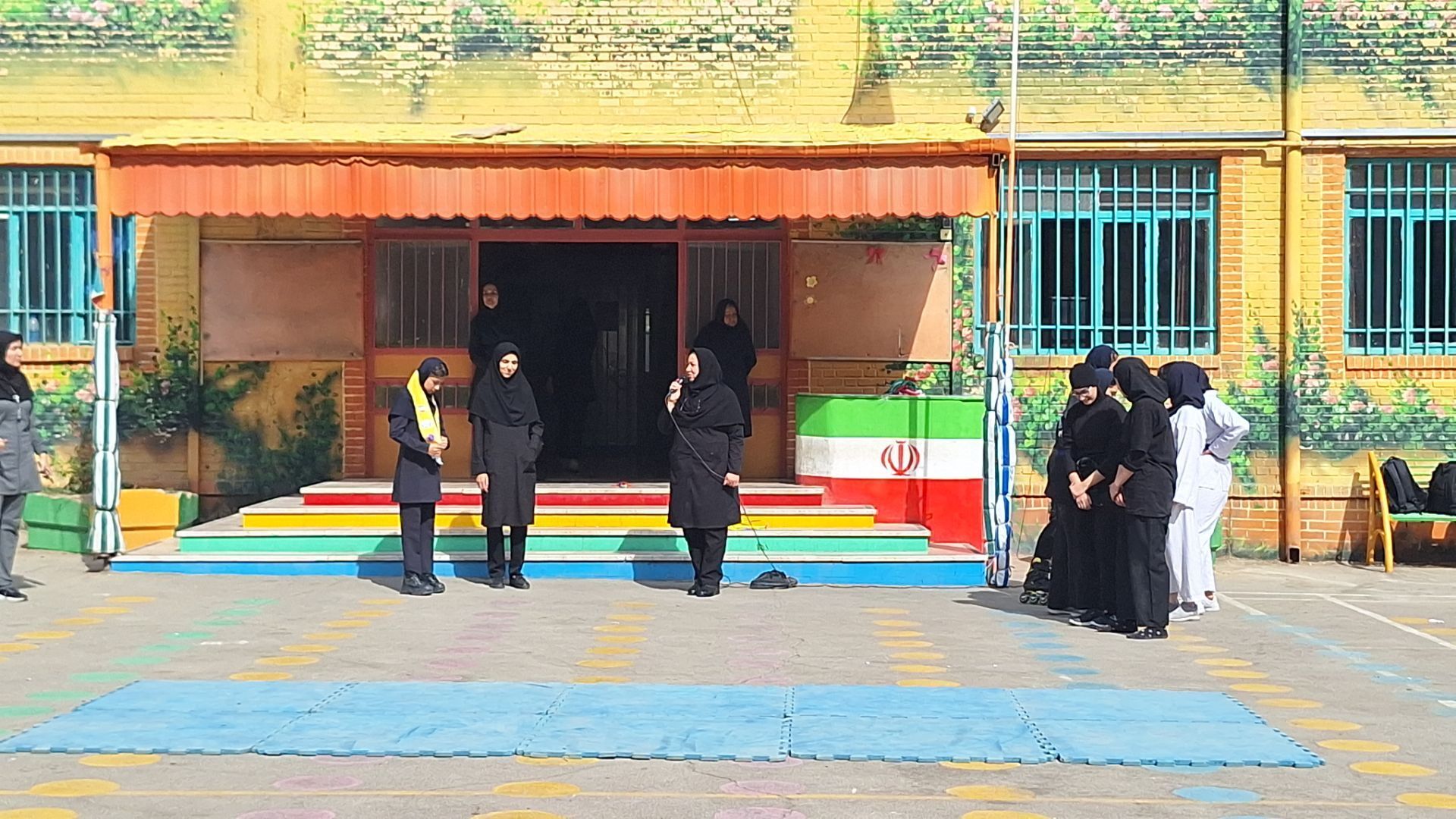 المپیاد ورزشی درون مدرسه ای در دبیرستان شهید قویدل