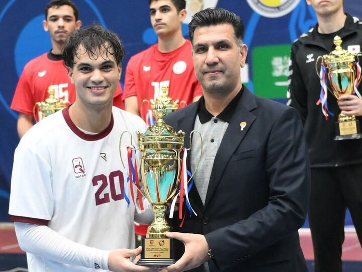 ملی‌پوش نوجوان هندبال ایران بهترین گوش راست آسیا شد