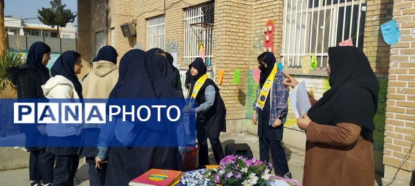 جشن ایام شعبانیه در دبیرستان هاشمی نژاد 